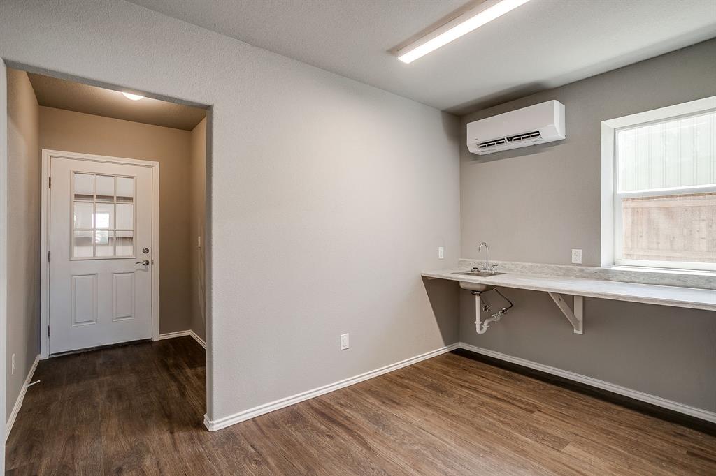 3603 Plaza East Court Property Photo 6