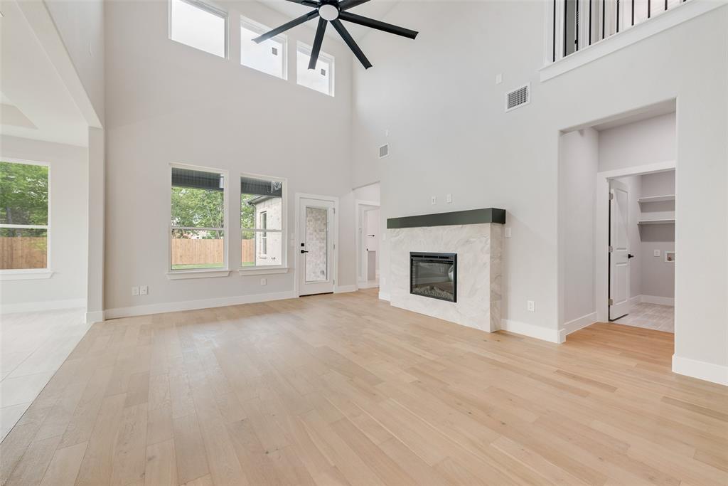 6810 Windward View Drive Property Photo 1