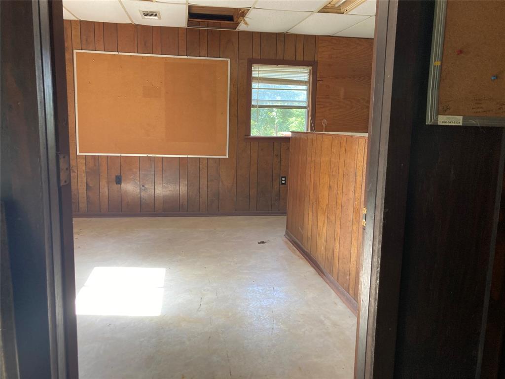 540 Trace Property Photo 3