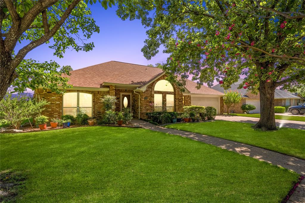 10190 Trail Ridge Drive Property Photo 1