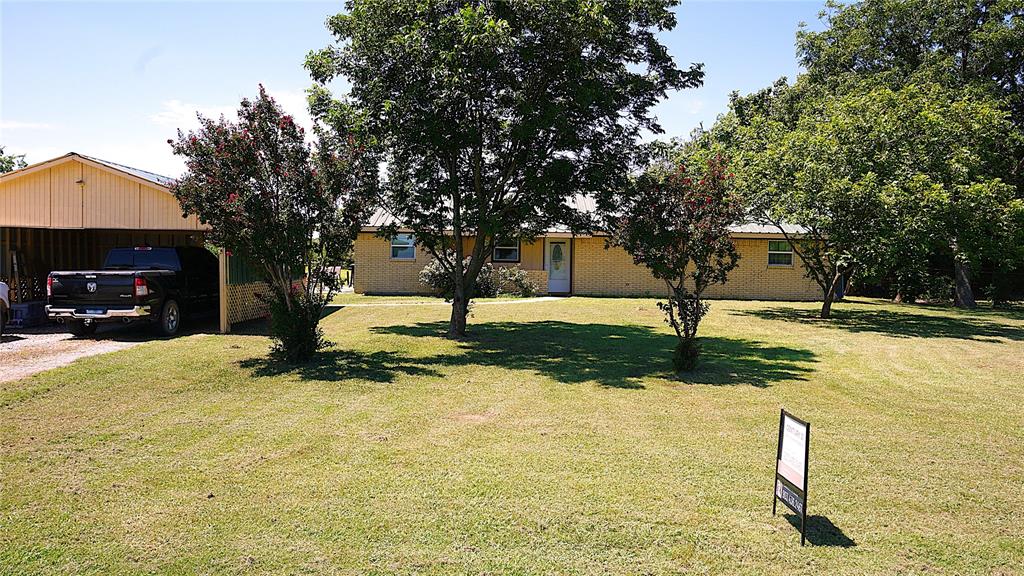 8778 Farm Market 274 Property Photo 1