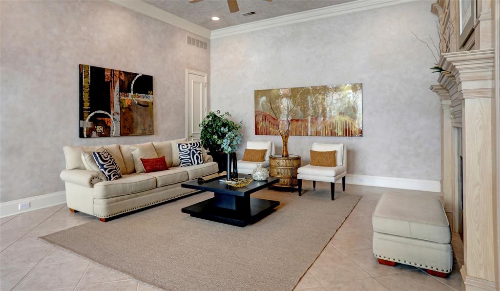 5823 Coolwater Cove Property Photo 7
