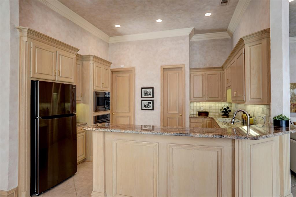 5823 Coolwater Cove Property Photo 12