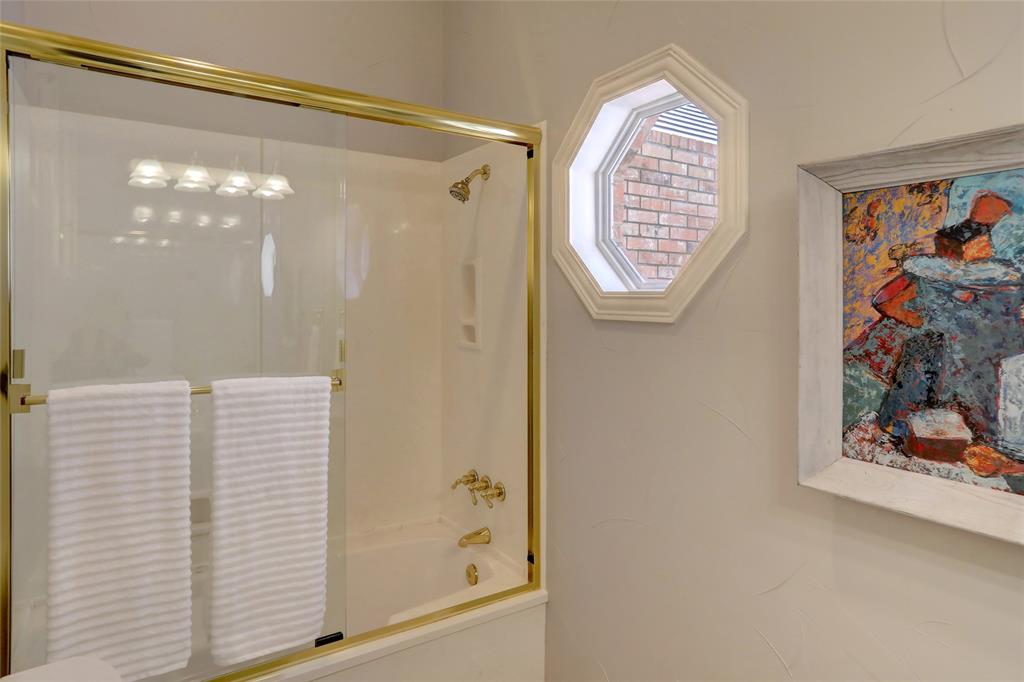 5823 Coolwater Cove Property Photo 23