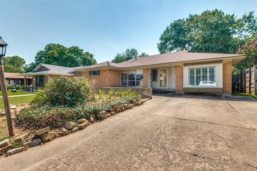 9011 Liptonshire Drive Property Photo 1