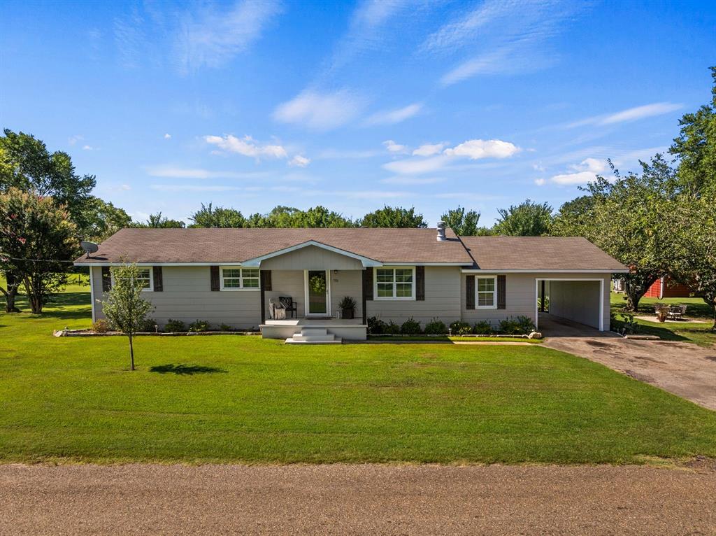 751 Nw County Road 1010 Property Photo 1