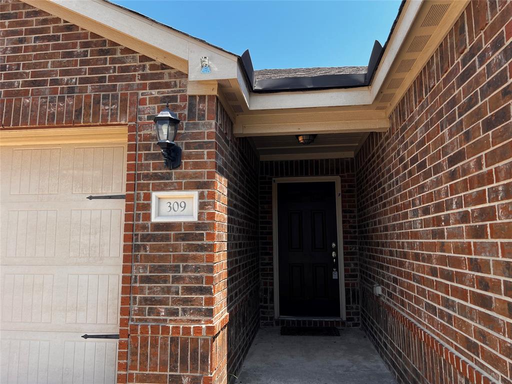 309 Cedar Creek Drive Property Photo 1