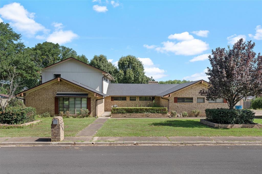 1404 Brailwood Trail Property Photo 1