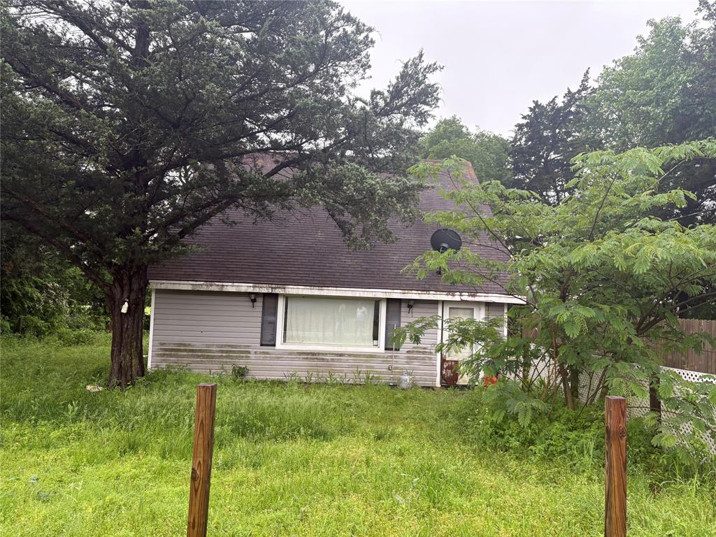 247 Pecan Drive Property Photo 1