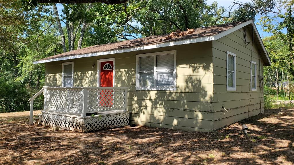 102 Cordoba Street Property Photo 1