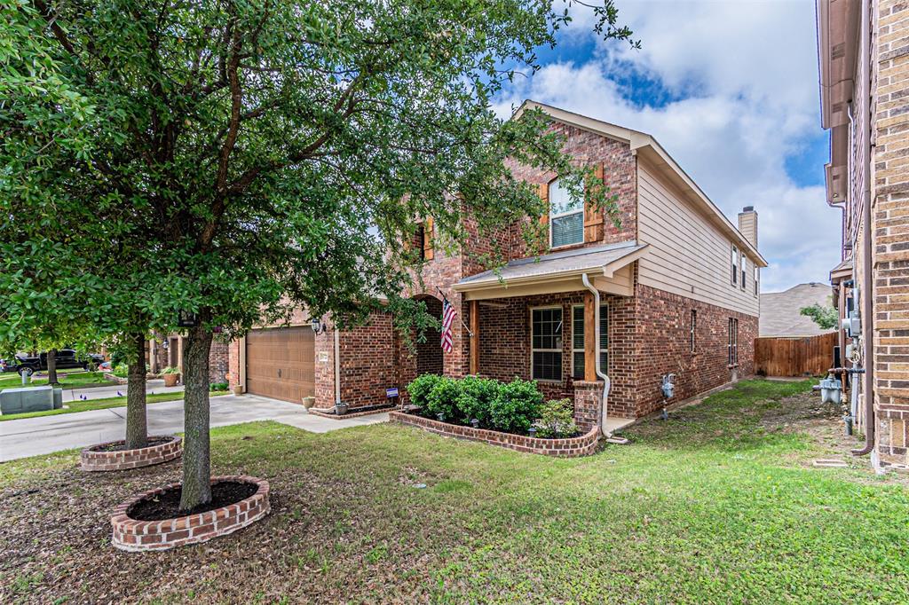 5721 Diamond Valley Drive Property Photo 1