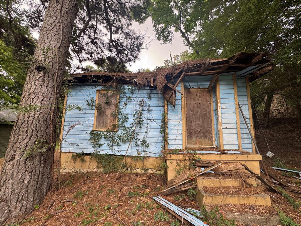 3733 Sumner Street Property Photo 1