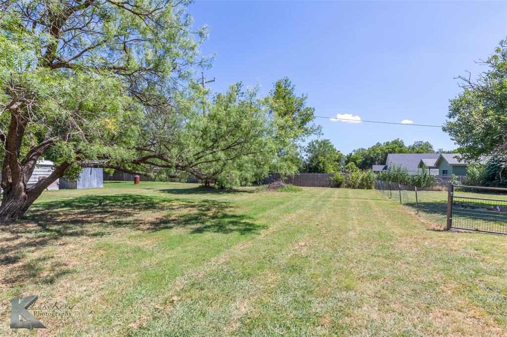 641 3rd Street Property Photo 5