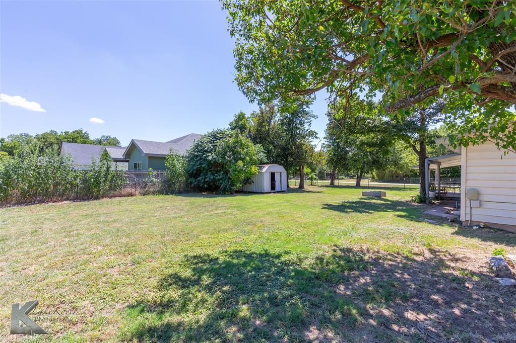 641 3rd Street Property Photo 6