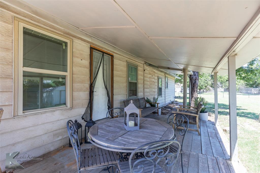 641 3rd Street Property Photo 11