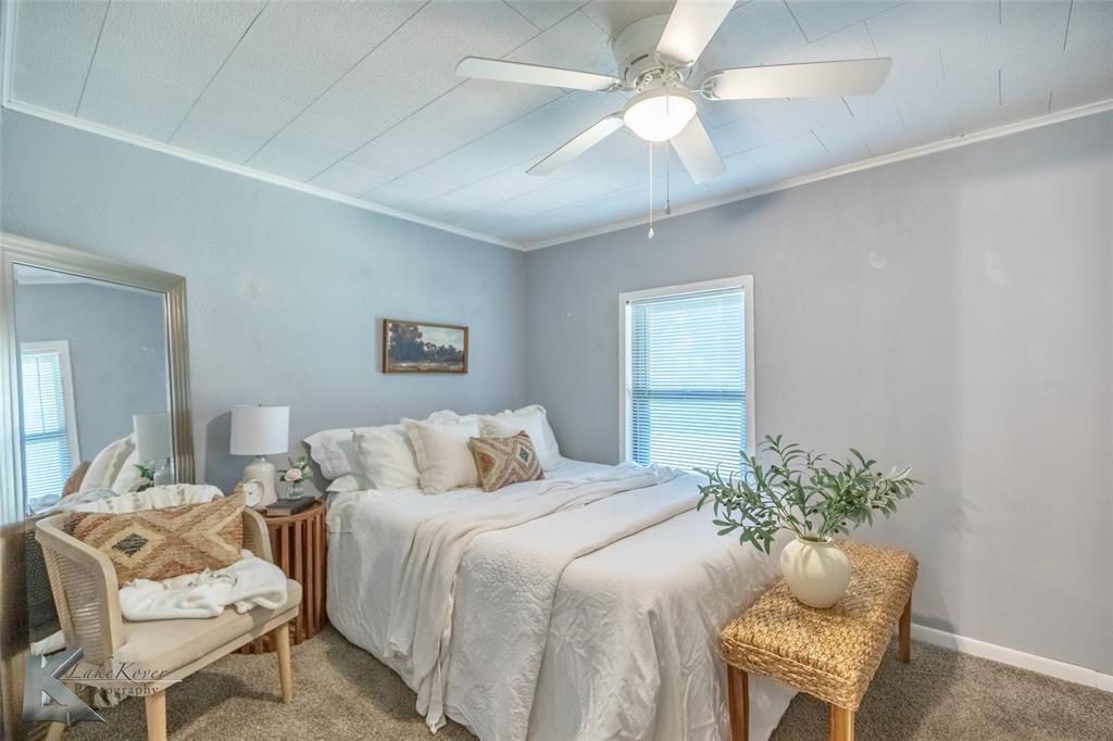 641 3rd Street Property Photo 29