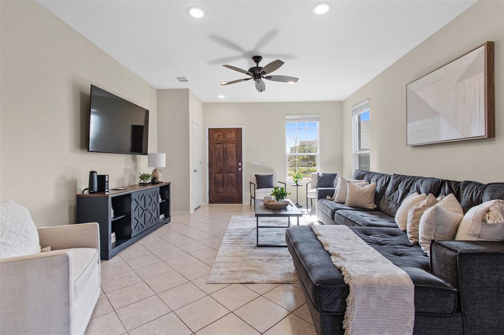 5652 Cherrywood Way Property Photo 1