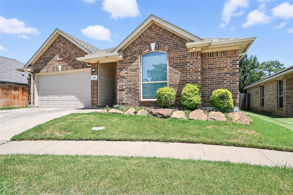 517 Lowery Oaks Trail Property Photo 1
