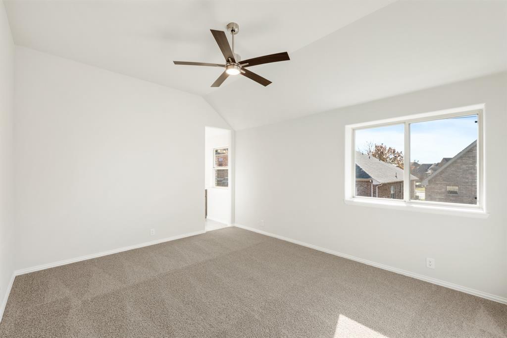 816 Yosemite Drive Property Photo 32