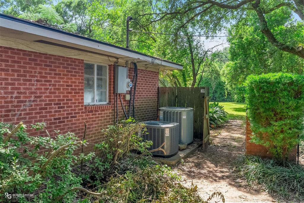5812 Fern Avenue Property Photo 4
