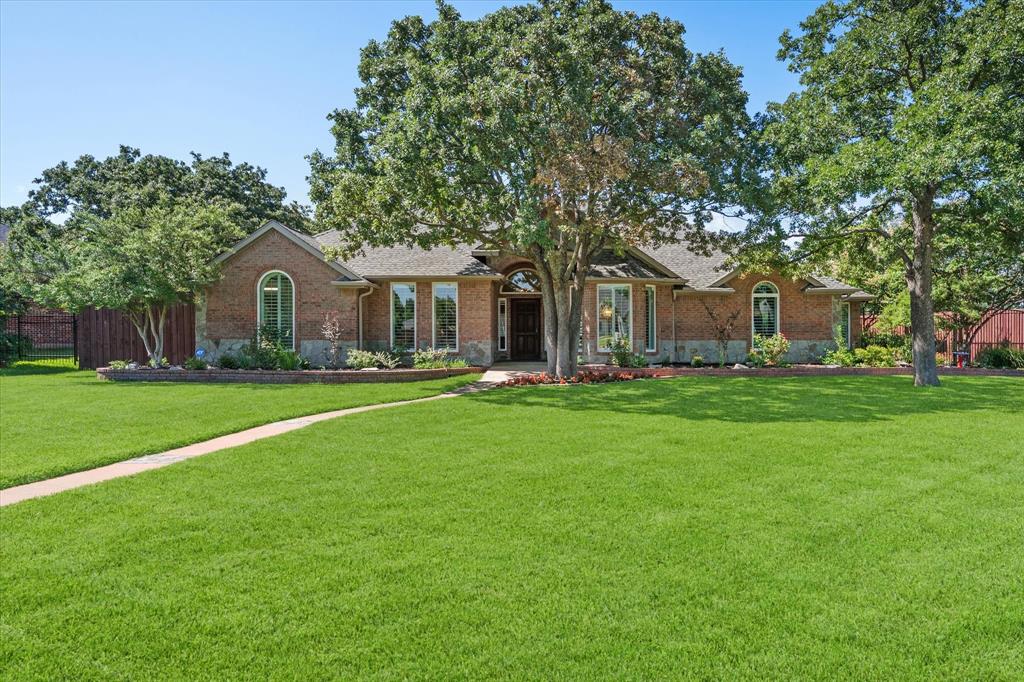918 Shady Creek Drive Property Photo 1