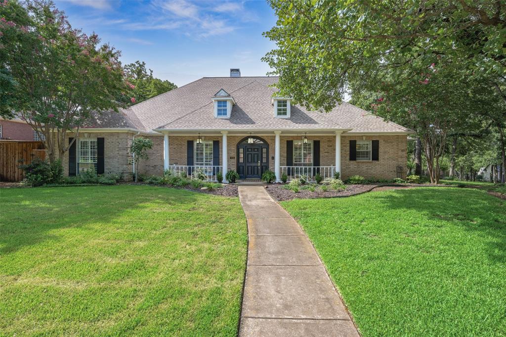 806 Shadow Glen Drive Property Photo 1