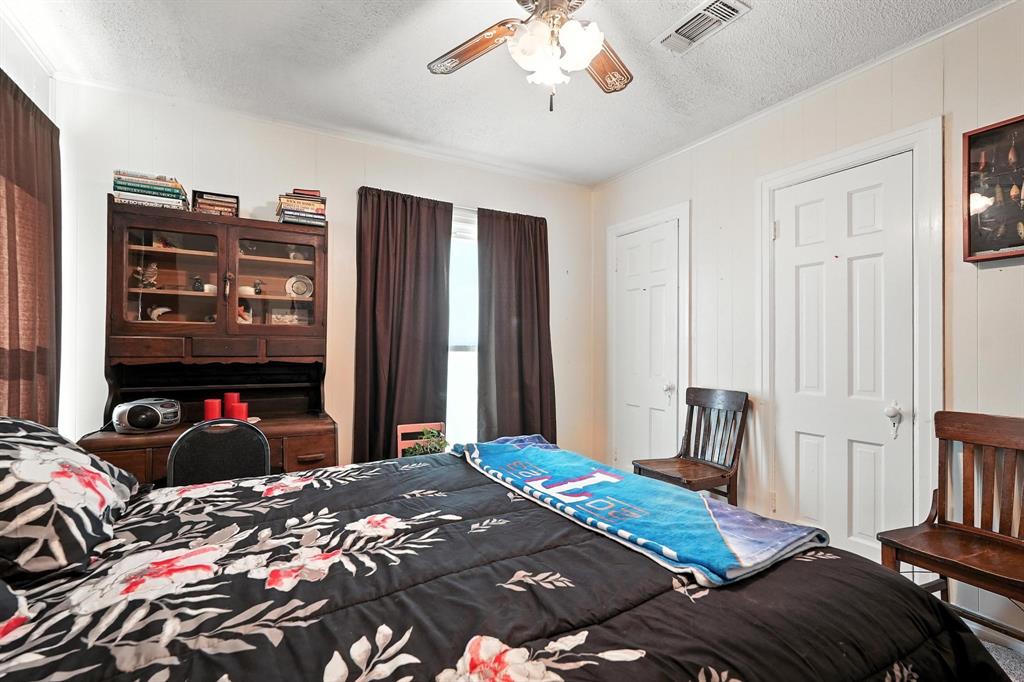 203 Miami Street Property Photo 11
