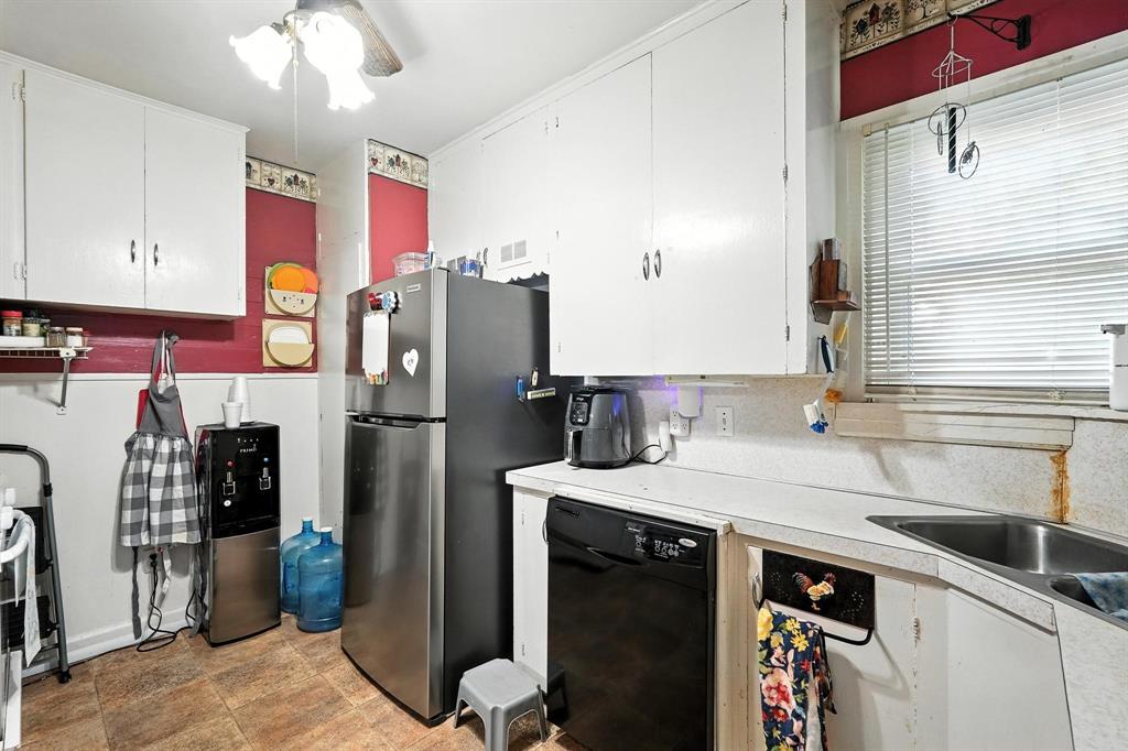 203 Miami Street Property Photo 16