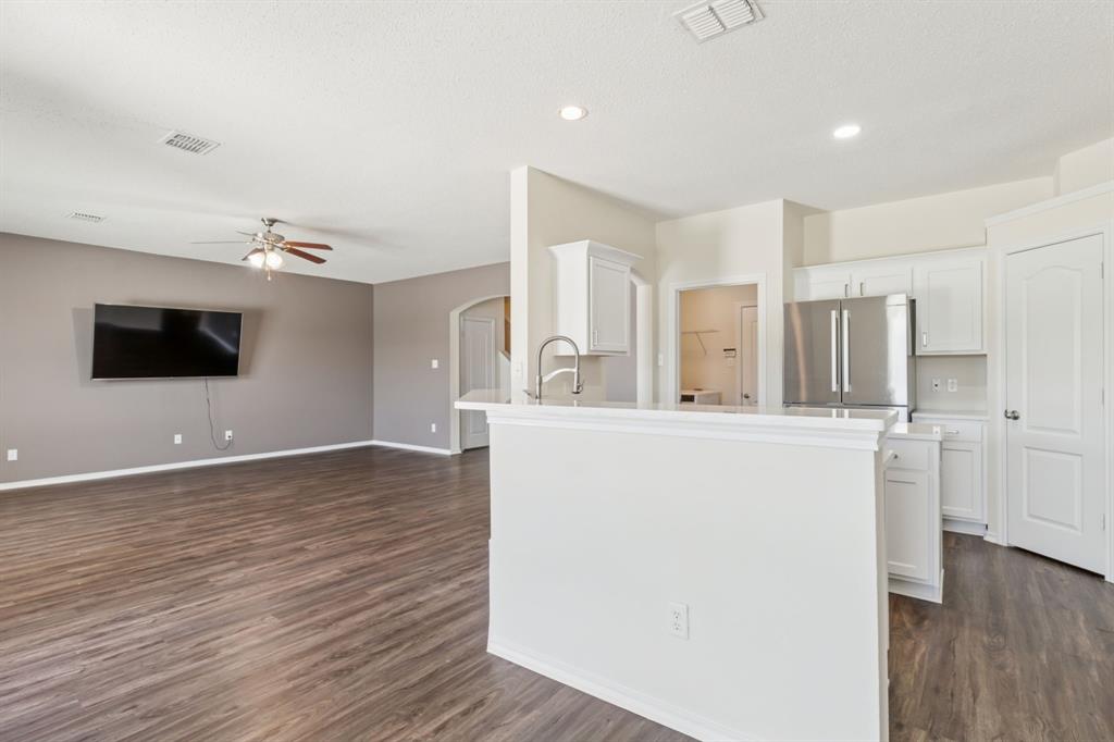 217 Cloudcroft Drive Property Photo 7