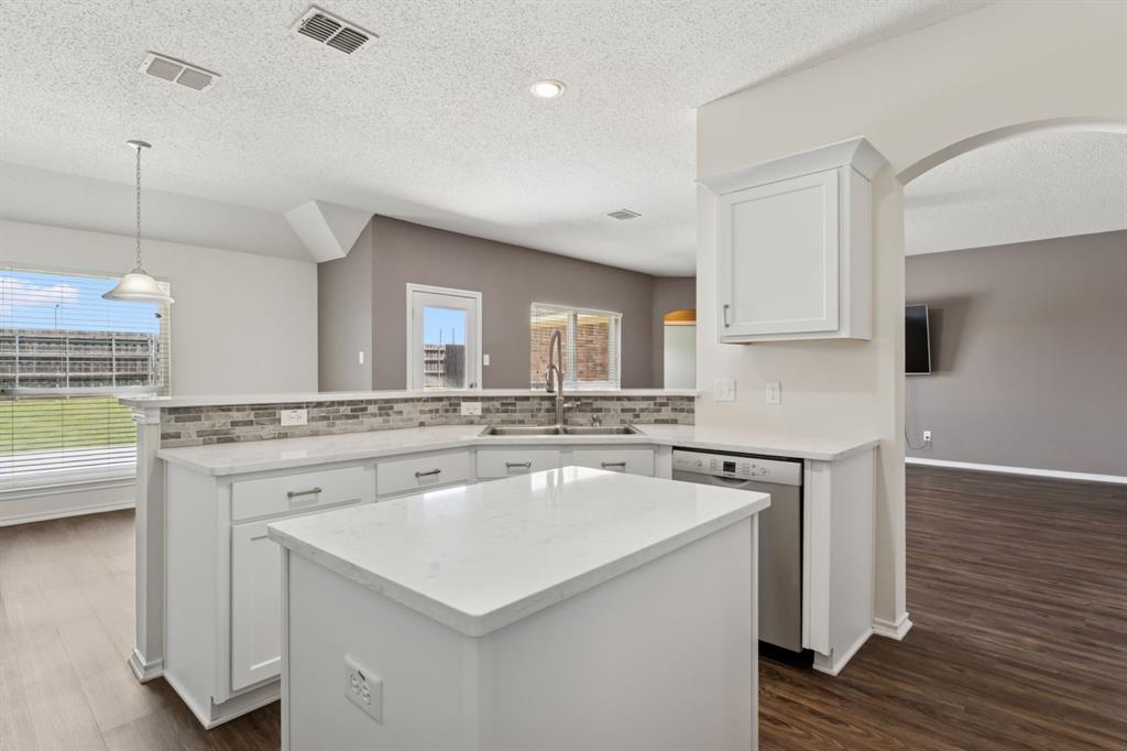 217 Cloudcroft Drive Property Photo 9