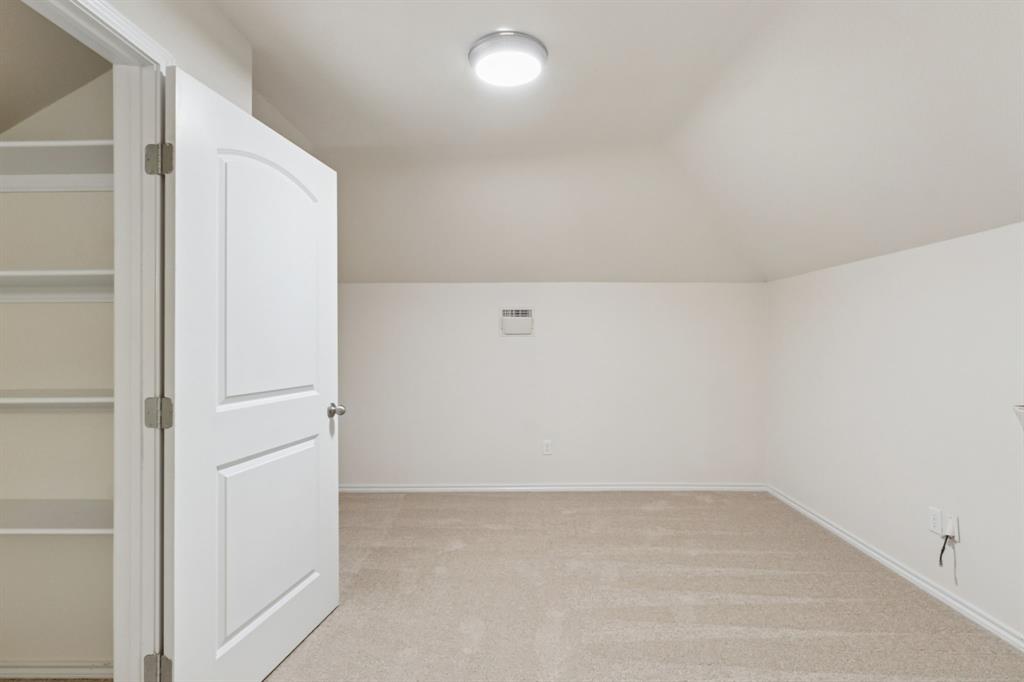 217 Cloudcroft Drive Property Photo 20