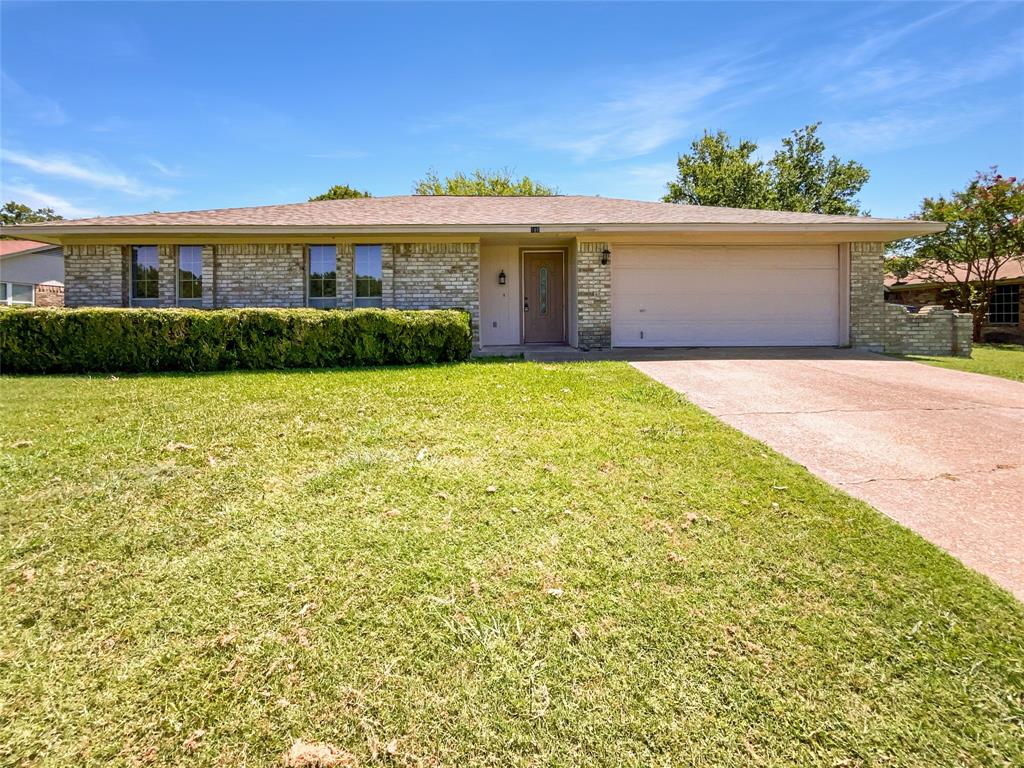 116 Creekview Drive Property Photo 1