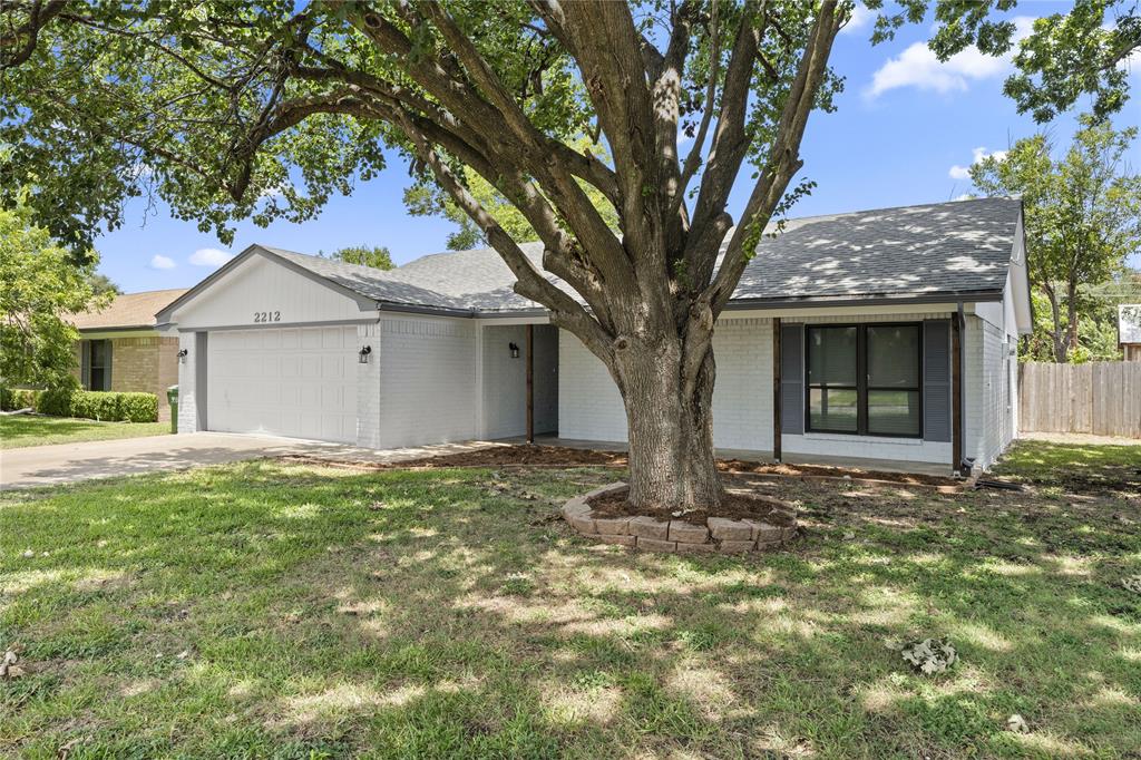 2212 Century Drive Property Photo 1
