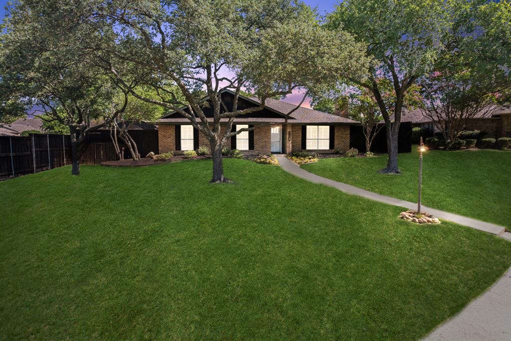 8074 Dove Cove Property Photo 1