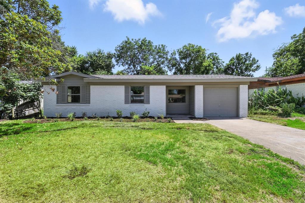 1820 Kent Drive