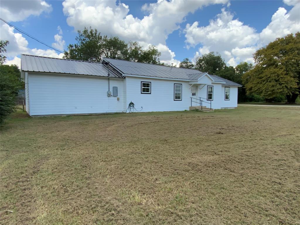 200 S Narcissus Street Property Photo 1