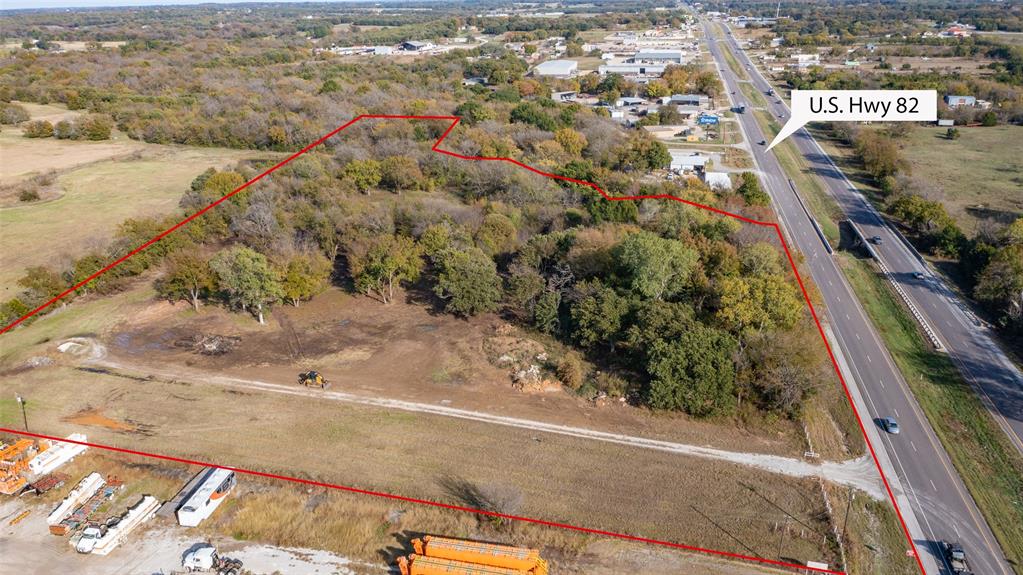 4401 E Highway 82 Property Photo 2
