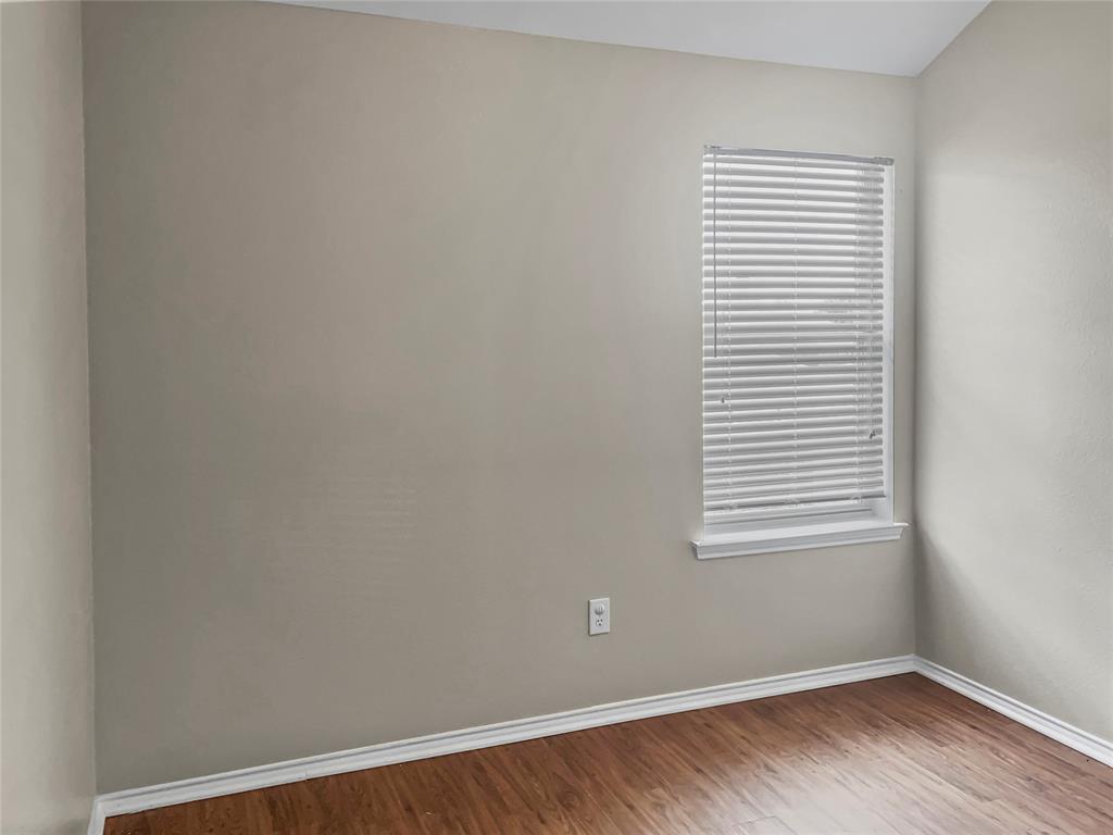 213 Long Prairie Drive Property Photo 9