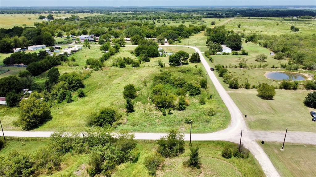 213 County Road 3072 Property Photo 4