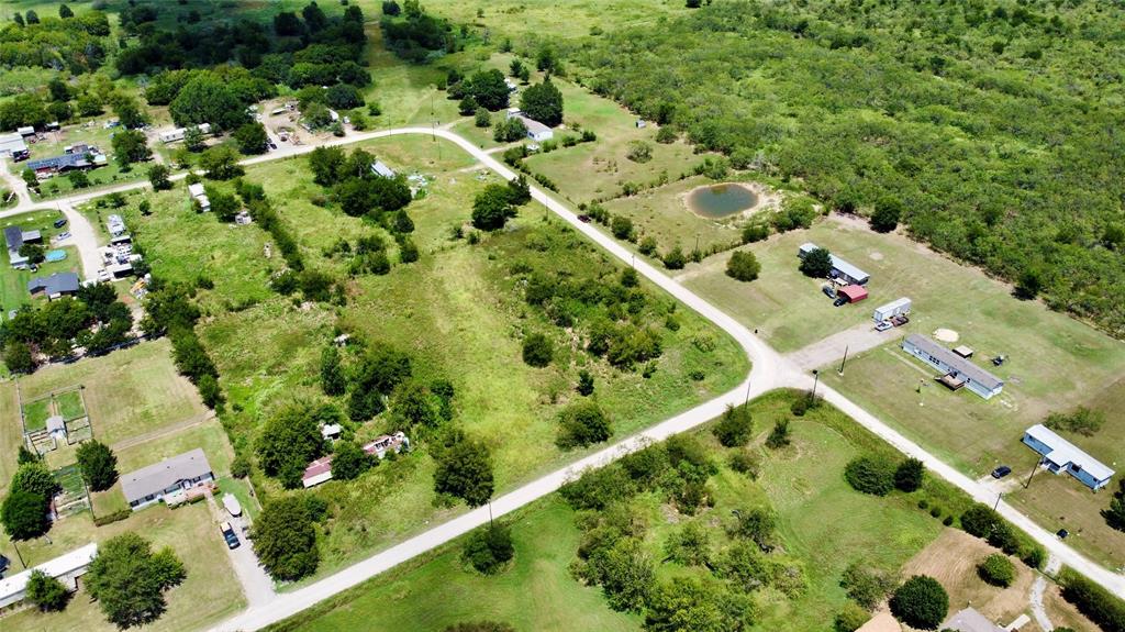 213 County Road 3072 Property Photo 9