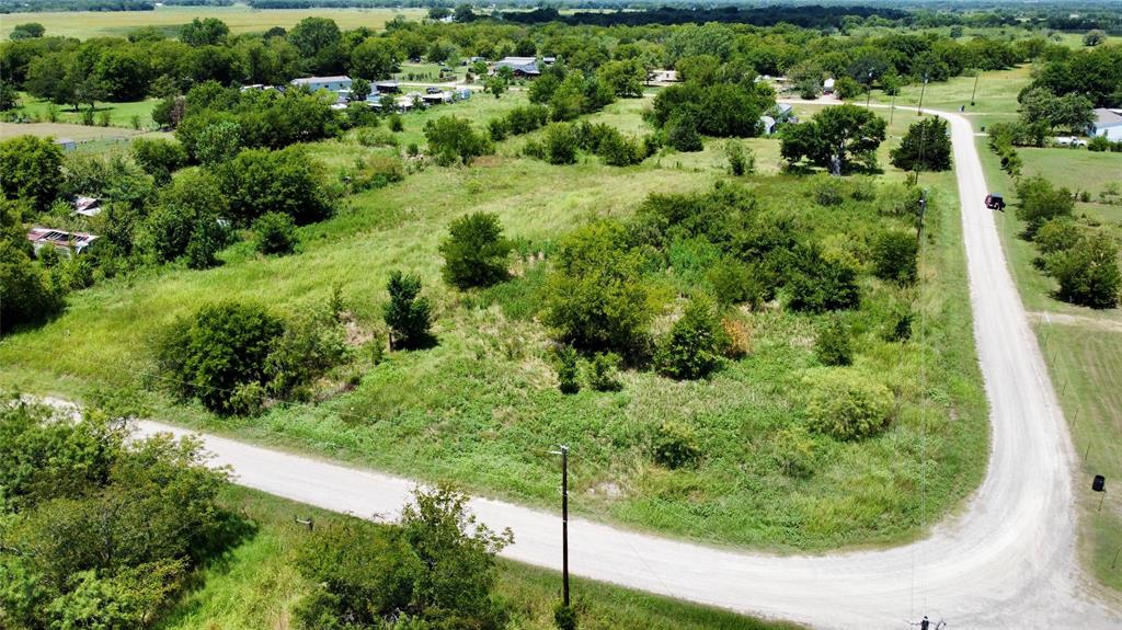 213 County Road 3072 Property Photo 10