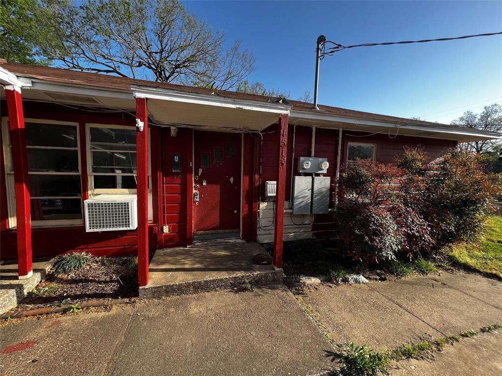 1513 N Lockhart Street A Property Photo 1