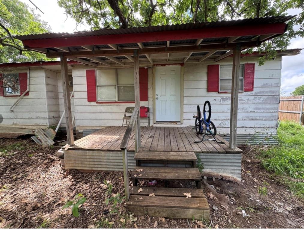 130 County Road 464 Property Photo 1