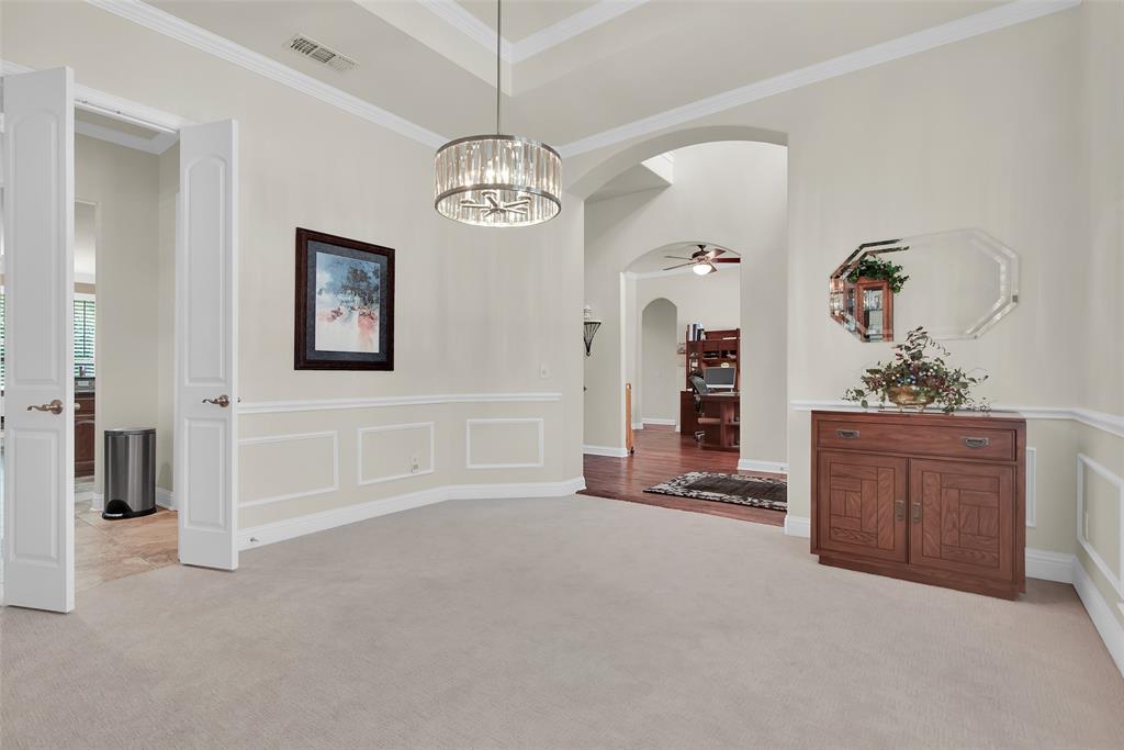 4301 Landsdowne Drive Property Photo 6