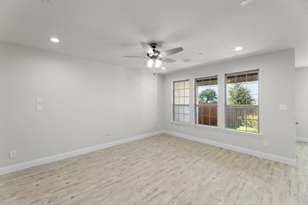 670 Sandiford Property Photo 15