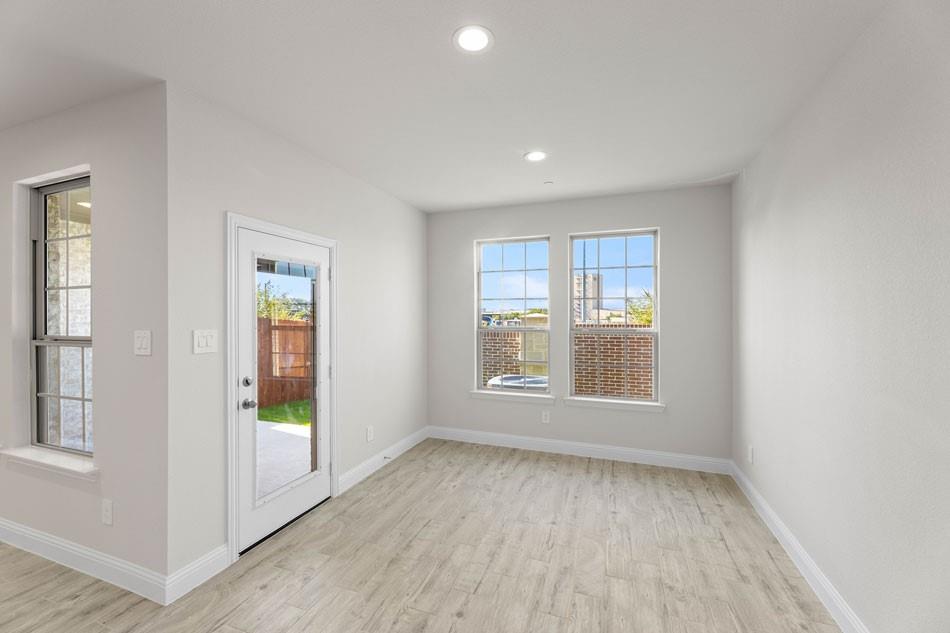 670 Sandiford Property Photo 22