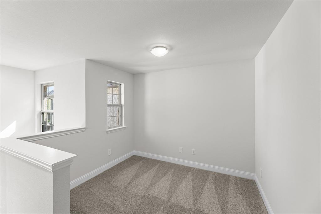 670 Sandiford Property Photo 26