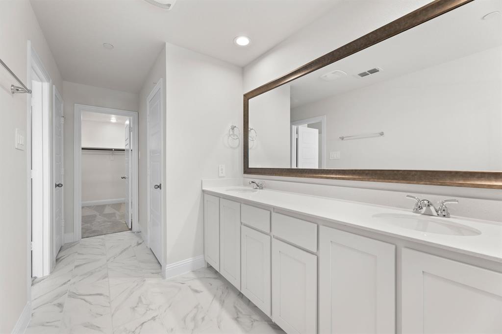 670 Sandiford Property Photo 34