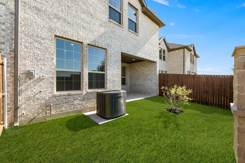 670 Sandiford Property Photo 39