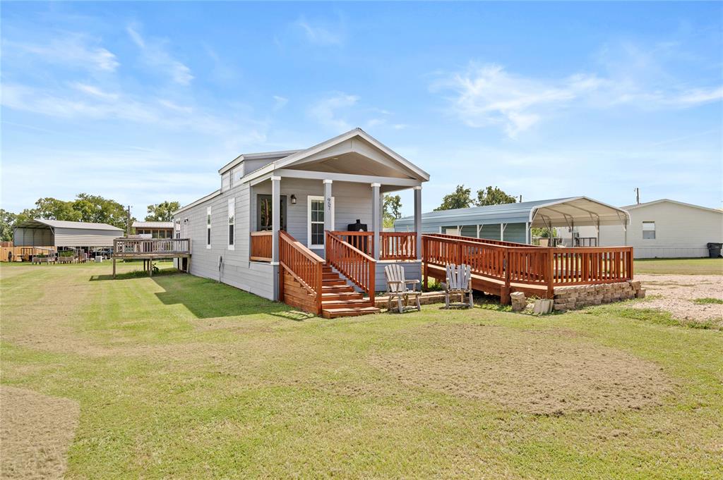 957 Comanche Property Photo 1